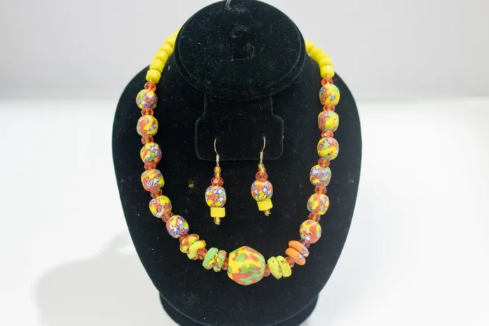 African Glass Bead Necklace Set - Image 4