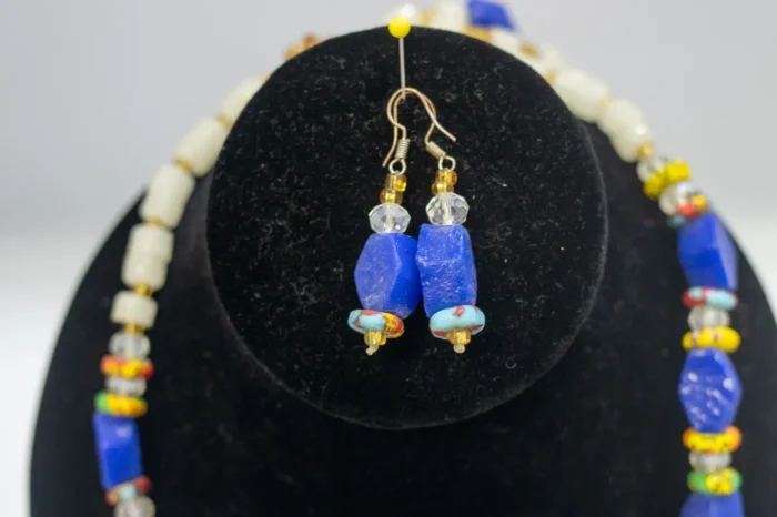 African Glass Bead Necklace Set - Image 5