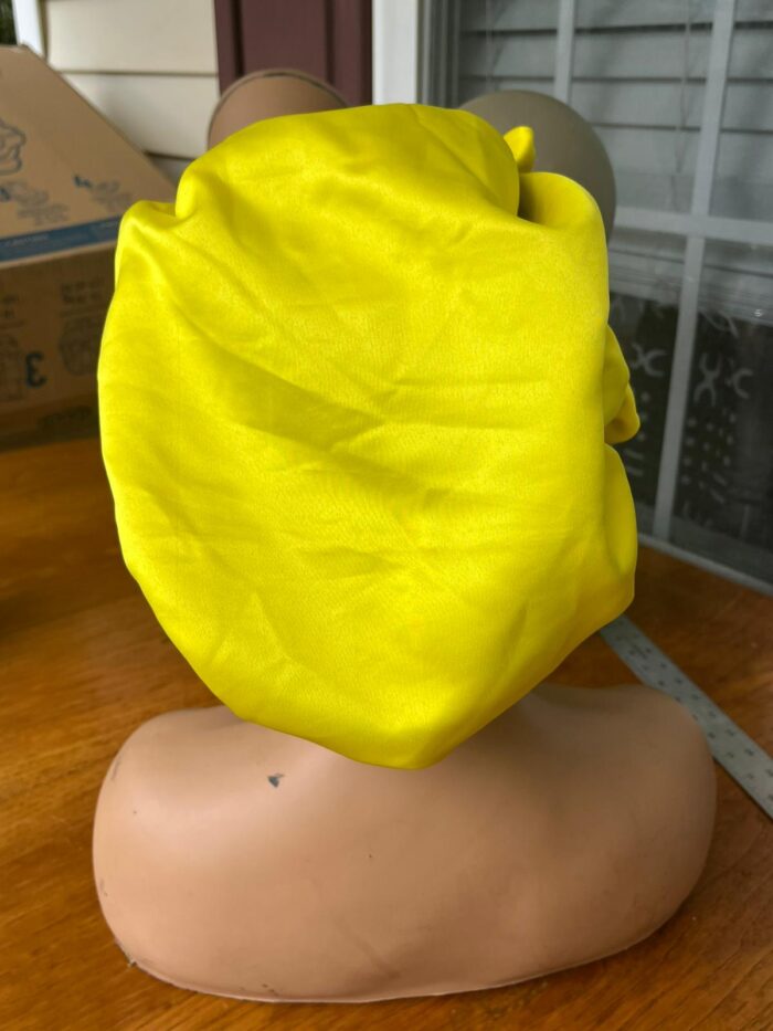 Reversible  all satin bonnet - Image 9