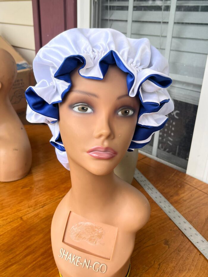 Reversible  all satin bonnet - Image 7
