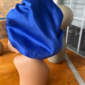 Reversible  all satin bonnet - Image 3