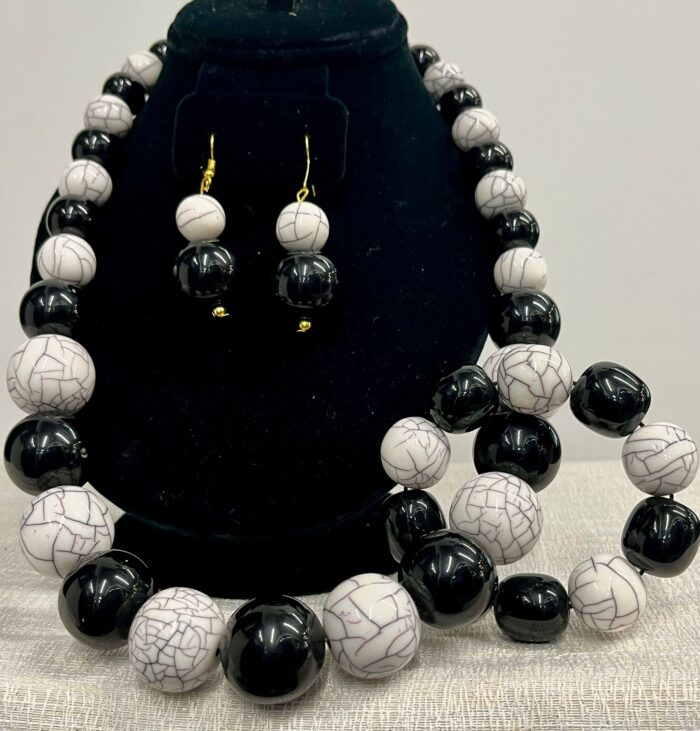 Bead Necklace Set - Image 18